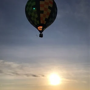 Полет для двоих из трех